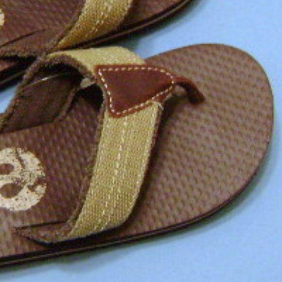 NWT The Children's Place Boys Brown Flip Flop Sandal Skull Slip-On 10-11… - Picture 5 of 7